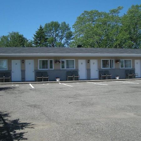 Motel Chevalier Quebeque Exterior foto