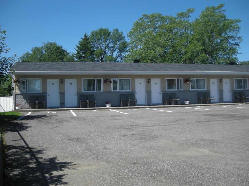 Motel Chevalier Quebeque Exterior foto