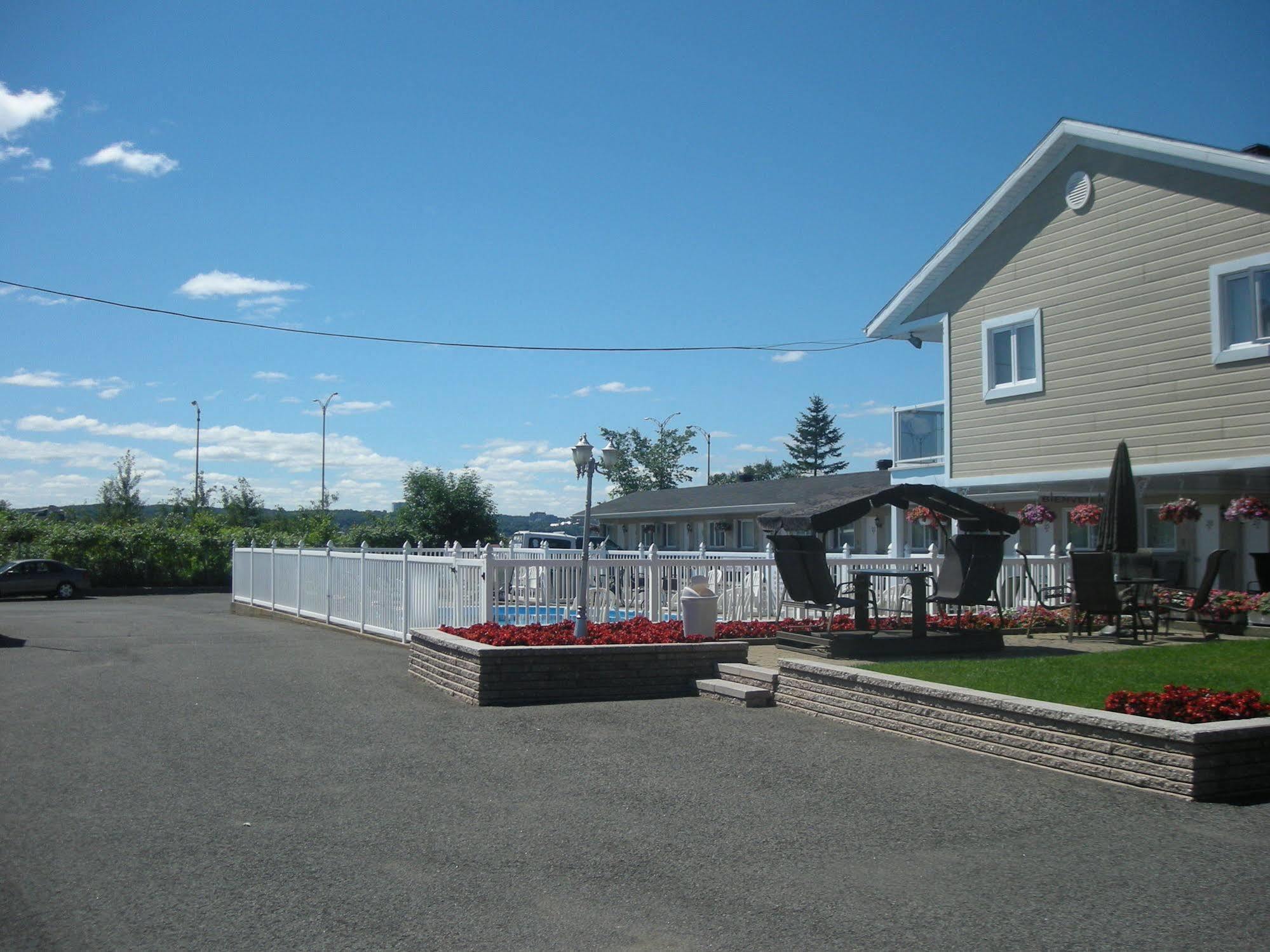 Motel Chevalier Quebeque Exterior foto