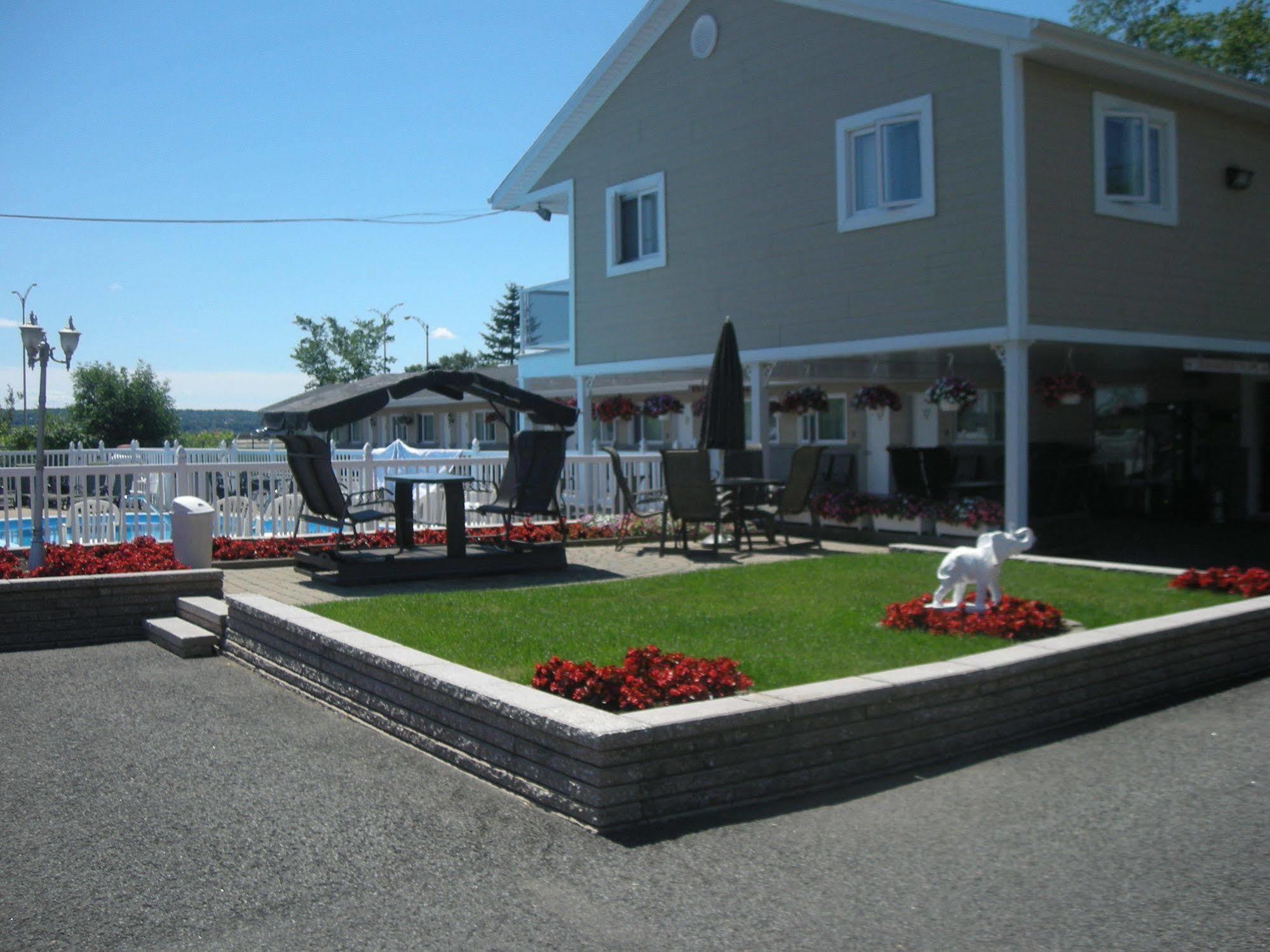 Motel Chevalier Quebeque Exterior foto